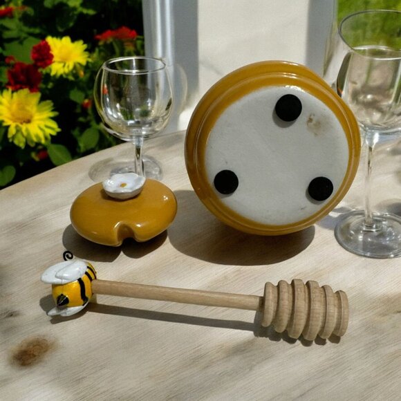 Hand-Painted Mini Ceramic Honey Pot With Lid & Dipper - Picture 6 of 6